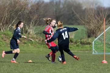 Bild 22 - C-Juniorinnen TSV Zarpen - TuS Tensfeld : Ergebnis: 2:1